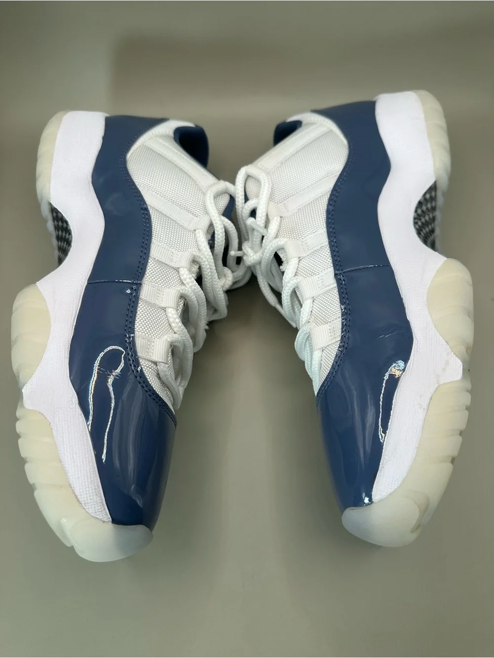 Jordan Air Jordan 11 Low Men's Sz 11.5 Low Top Lace Up Sneakers Navy Gray White